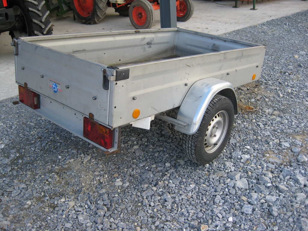 High-Speed Trailer